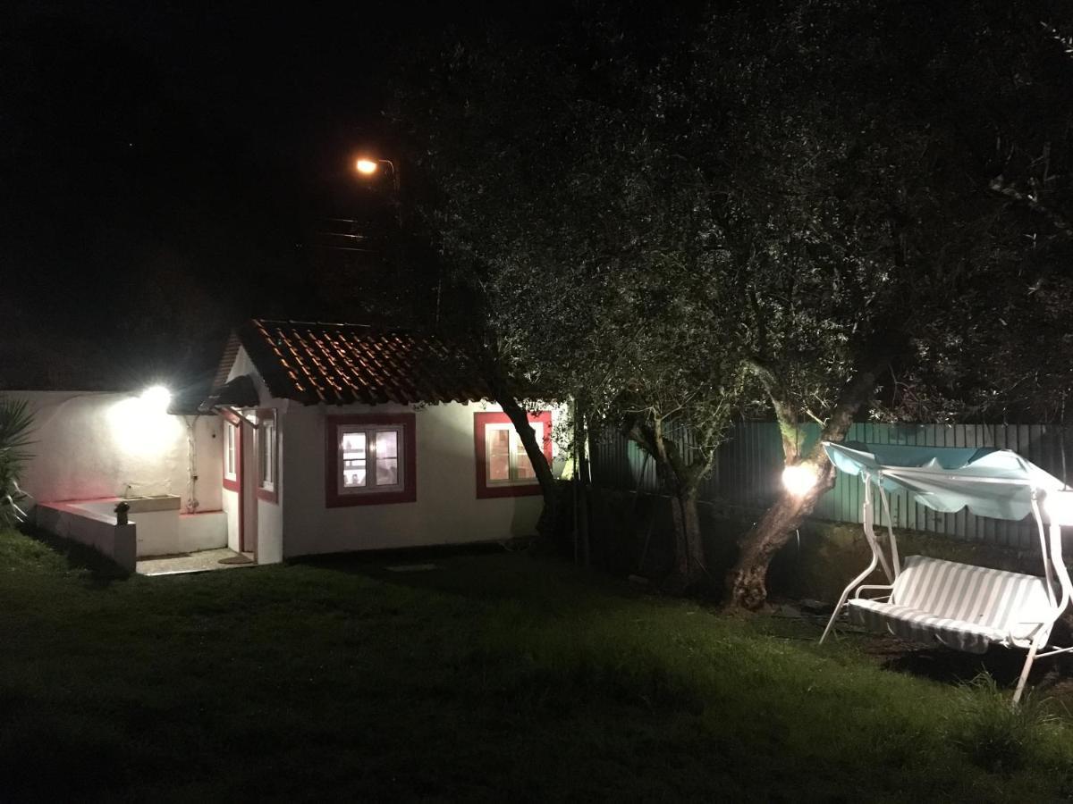 Lisbon Cozy House W/Garden And Pool Villa Valejas Bagian luar foto